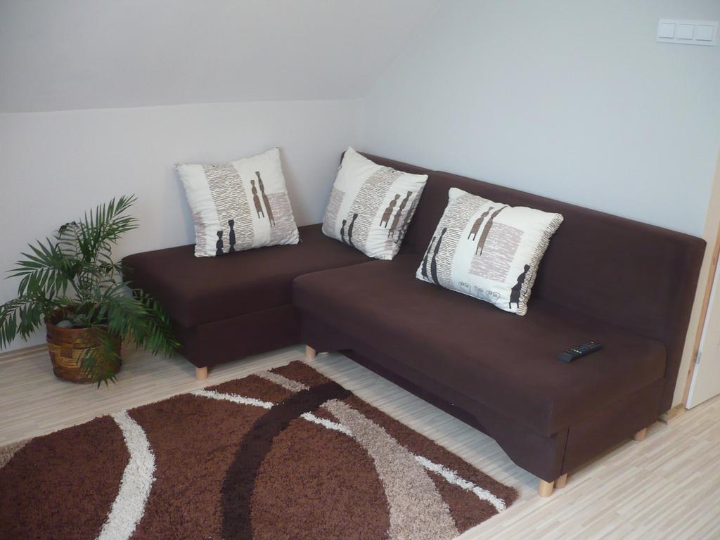Eszter Apartmanhaz Hajdúszoboszló المظهر الخارجي الصورة