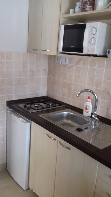 Eszter Apartmanhaz Hajdúszoboszló المظهر الخارجي الصورة