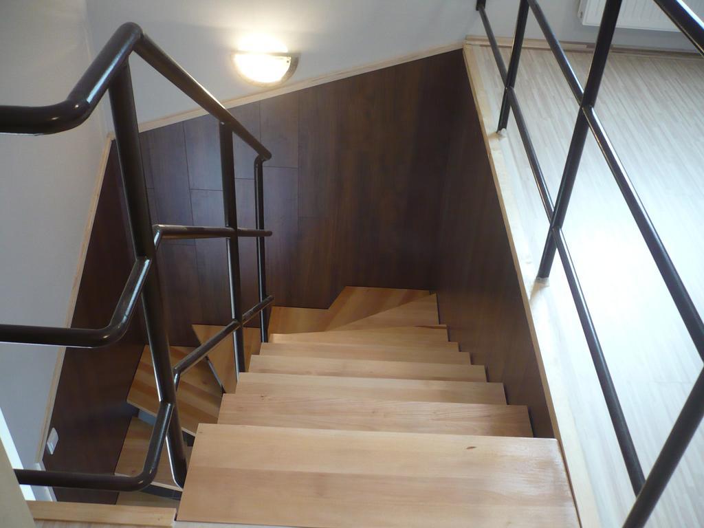 Eszter Apartmanhaz Hajdúszoboszló المظهر الخارجي الصورة